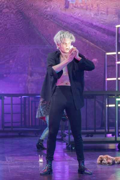 The Black Rider - The Casting of the Magic Bullets