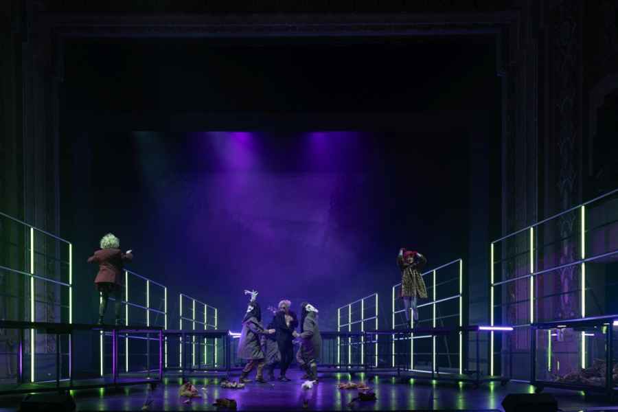 The Black Rider - The Casting of the Magic Bullets