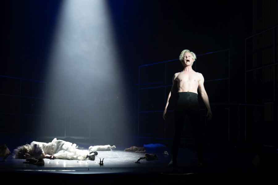 The Black Rider - The Casting of the Magic Bullets